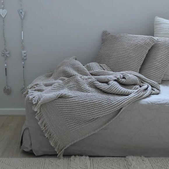 Product image 1 of Fiora Plaid & Sierkussen