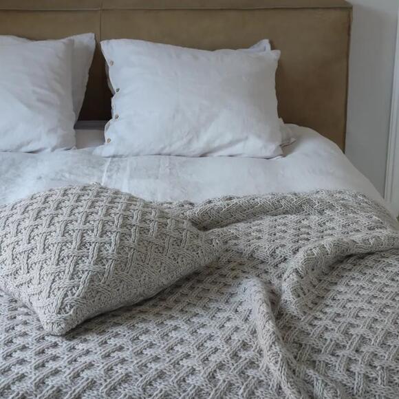 Image of Verbier Plaid & decorative cushion cover